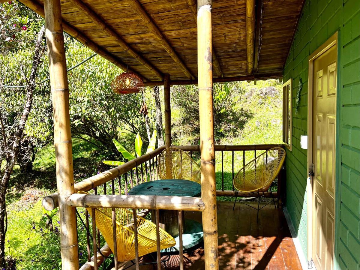La Casa De Loto Retreat Guatapé エクステリア 写真